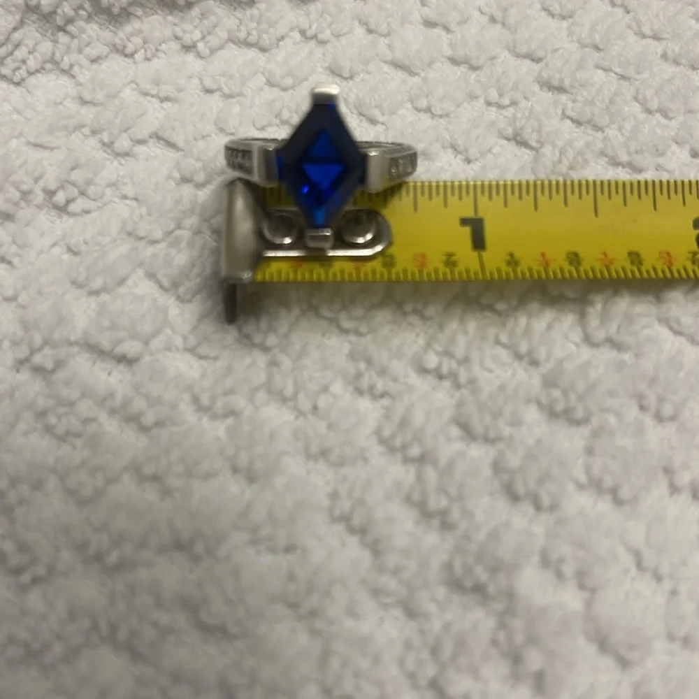 Avon Vintage Sterling Silver Ring Blue Stone